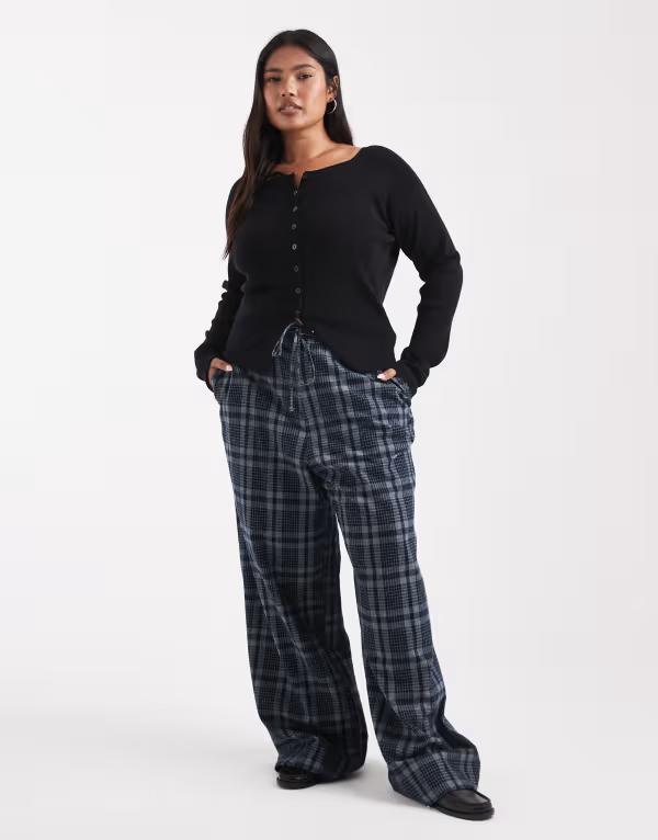 エイソス レディース ボトムス カジュアルパンツ ワイドレッグ パンツ ASOS DESIGN Curve wide leg tie waist pants in brushed navy plaid Navy Check ネイビー