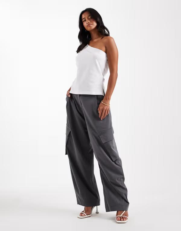 エイソス レディース ボトムス 心地好いズボン下 プチ ズボン下 ASOS DESIGN Petite Tailored utility barrel pants インチ charcoal charcoal 濃灰色