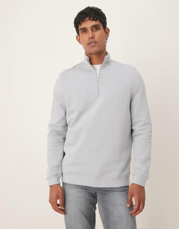 エイソス メンズ アウター パーカー・スウェット ハーフジップ 流汗 プルオーバー ASOS DESIGN essential quarter zip sweatshirt Quarry 薄墨色 パーカー-トップス-メンズファッション