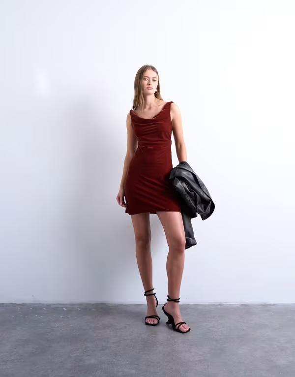 トップショップ レディース トップス ワンピース ミニワンピース ミニ ベルベット Topshop twist shoulder velvet cami mini dress in tobacco Tabacco|ReVida 店