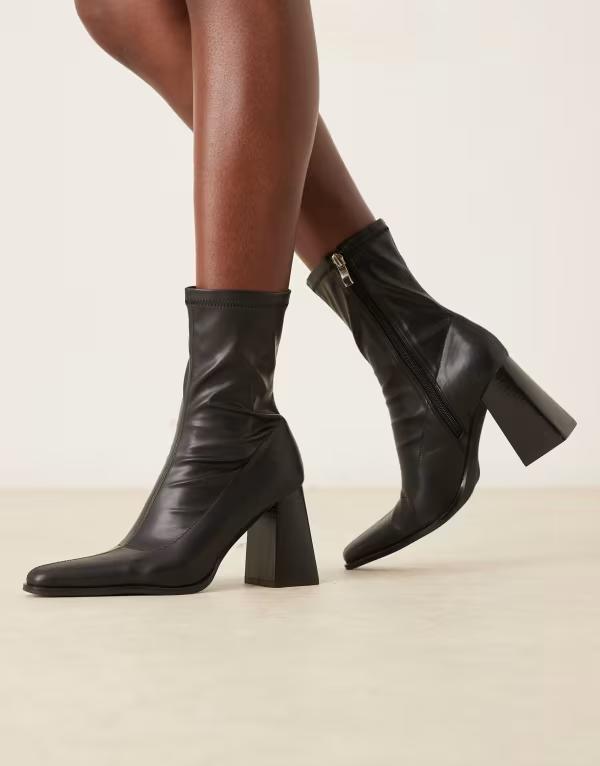 レイド レディース シューズ ブーツ・レインブーツ アンクル ブーツ ヒール RAID Whisper block heeled ankle boots with pointed toes BLACK PU ブラック