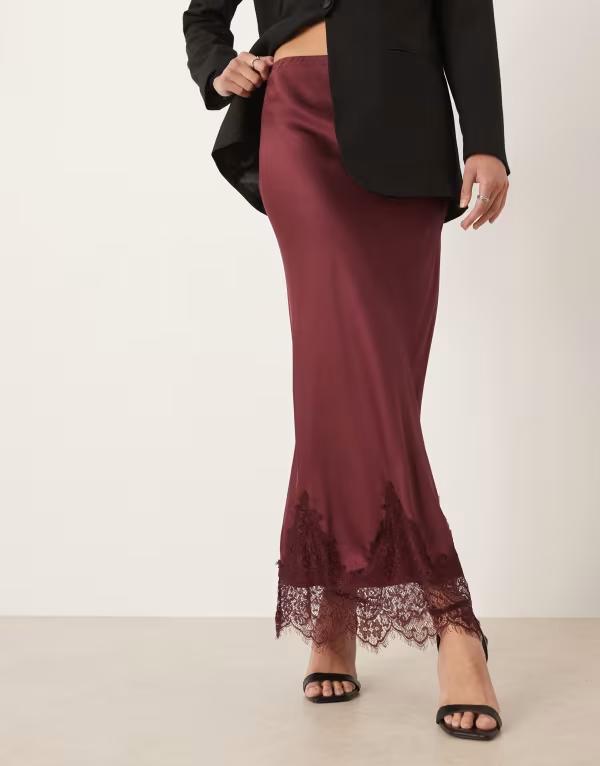 ネバーフリードレスド レディース ボトムス スカート レーストリム レース Never Fully Dressed Maeva midaxi skirt in wine with lace trim Wine ワイン