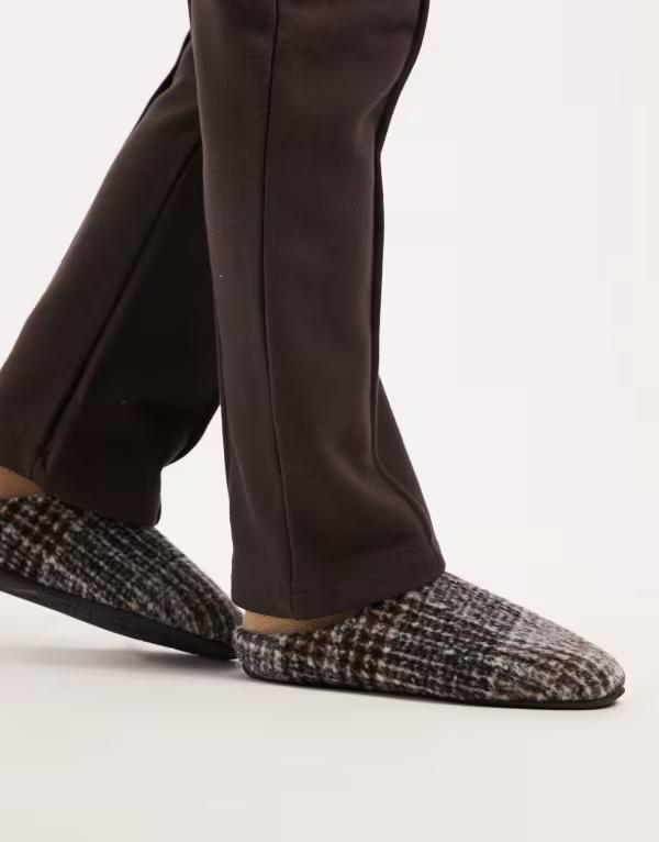 エイソス メンズ シューズ サンダル フリース ASOS DESIGN mule slippers in brushed plaid with fleece lining Multi マルチカラー
