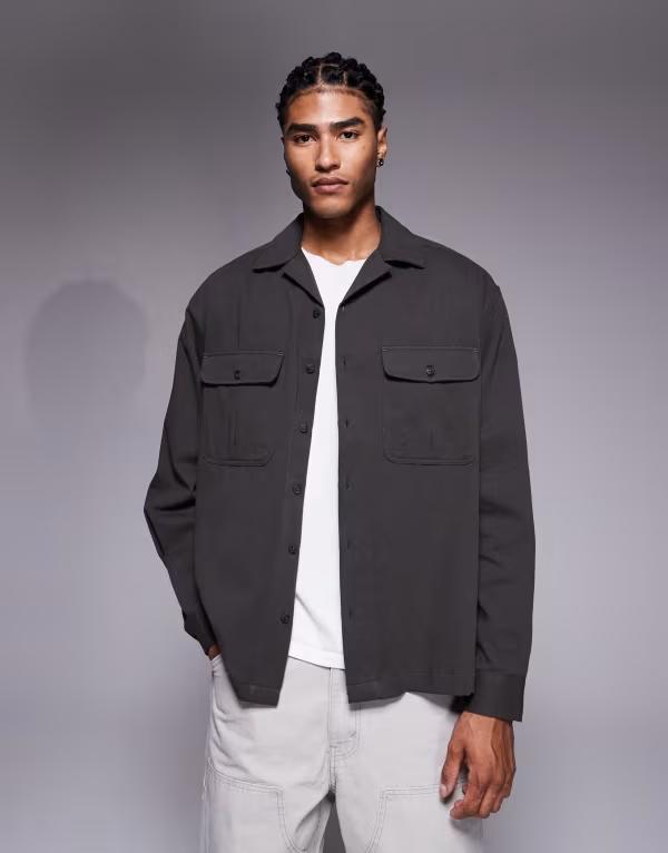 エイソス メンズ トップス シャツ ASOS DESIGN oversized camp collar shirt with cargo pocket detail twill Black Olive ブラック