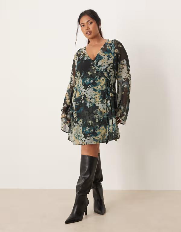エイソス レディース トップス ワンピース ミニワンピース フラワー柄 ミニ フラワー ASOS Curve ASOS DESIGN Curve wrap mini dress with ties in blurred blue floral Blurred Blue Floral ブルー