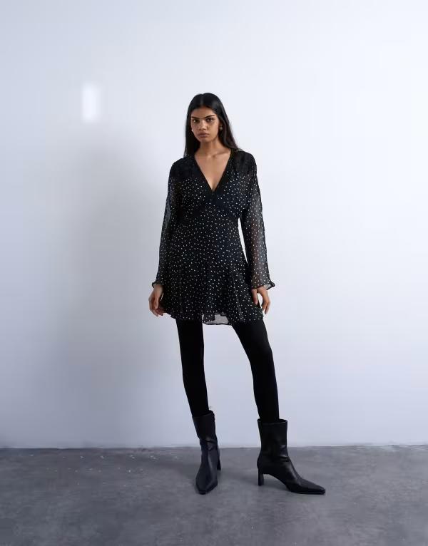 トップショップ レディース トップス ワンピース レーストリム ドット ミニ レース Topshop long sleeve lace trim mini day dress and white polka dots Mono spot ホワイト|ReVida 店