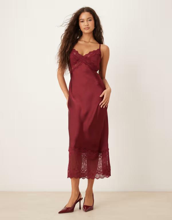 キスザスカイ レディース トップス 衣装 繻子 スピード競技 Kiss The Sky satin midaxi lace detailed dress Burgundy バーガンディ