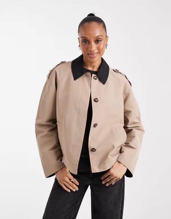 ベロモーダ レディース アウター コート コントラスト クロップド Vero Moda Tall clean cropped trench coat with contrast collar in camel Silver Mink Black ブラック