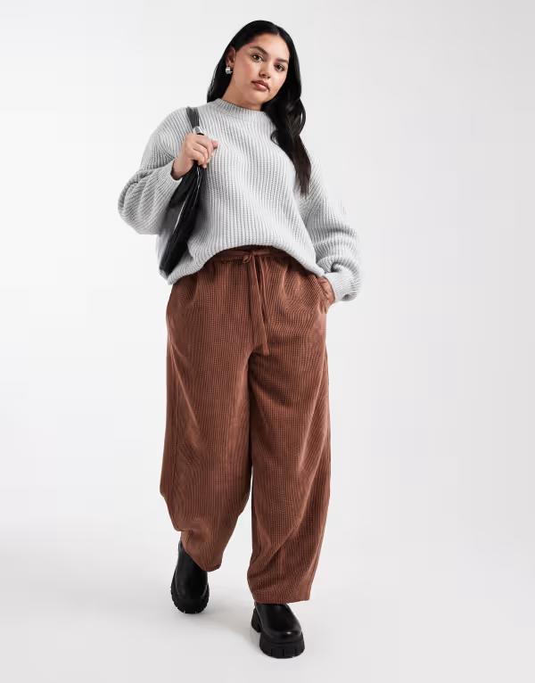 エイソス レディース ボトムス 心地好いズボン下 コール天 ズボン下 ASOS DESIGN Curve pull-on barrel leg corduroy pants インチ chocolate Chocolate 黒茶