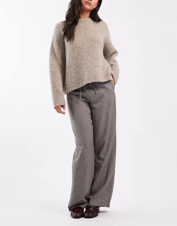 オンリー レディース ボトムス カジュアルパンツ ワイドレッグ パンツ ONLY wide leg pinstripe pants Mid gray グレー 10,281円