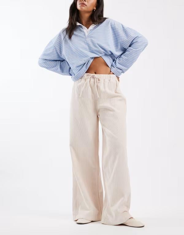 エイソス レディース ボトムス カジュアルパンツ ワイドレッグ コーデュロイ パンツ スウェットパンツ ASOS DESIGN wide leg corduroy sweatpants style pants in stone STONE ストーン
