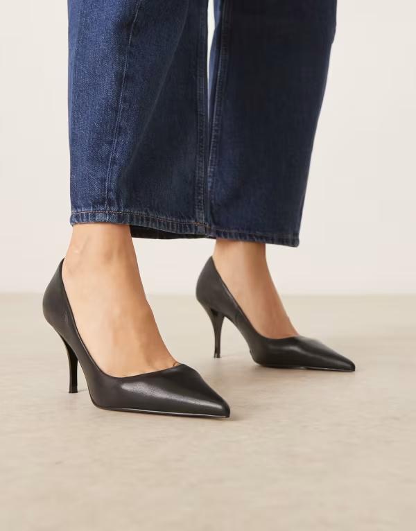マンゴ レディース シューズ 踵 なめし革 Mango leather pointed heels Black 黒いこと