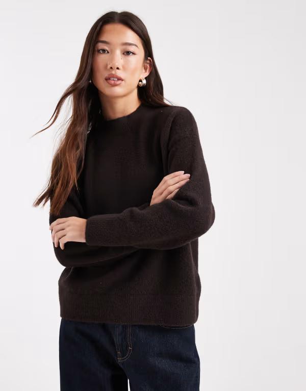 エイソス レディース アウター 編み物・プルオーバー 労働者の一団のど首 プルオーバー ASOS DESIGN fluffy high crew neck sweater インチ chocolate Chocolate 黒茶 トップス-ニット・セーター-レディースファッション
