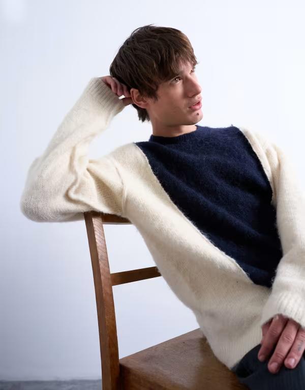 いの一番マン メンズ アウター 編み物・スウェーター 伸び伸びする填まる スウェーター Topman relaxed fit fluffy yarn paneled sweater NAVY 米国海軍