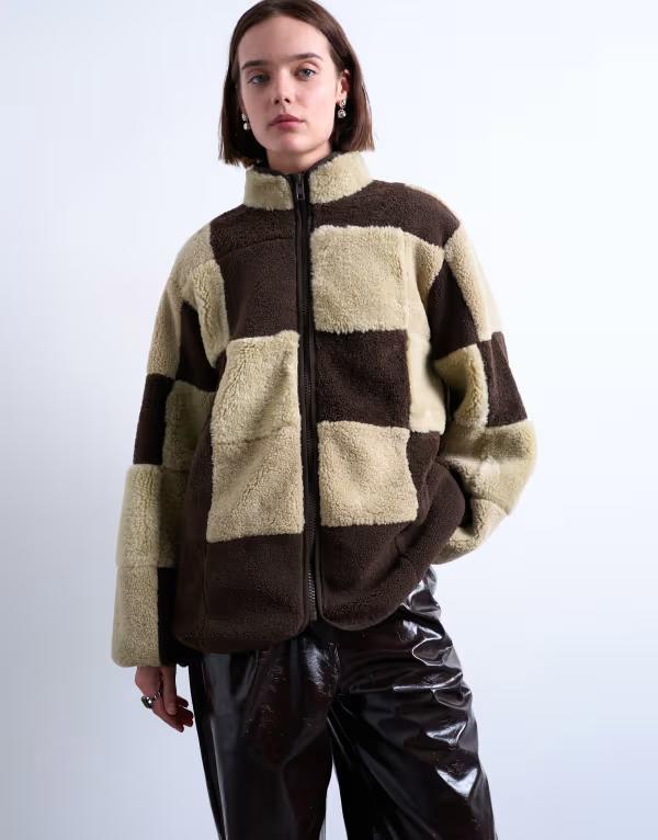 トップショップ レディース アウター ジャケット・ブルゾン キルティング フリース ジャケット Topshop teddy checkerboard fleece jacket with quilted lining and cream Brown/Cream クリーム