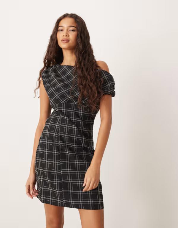 エイソス レディース トップス 衣装 ミニ衣装 ミニ ASOS DESIGN fallen shoulder mini dress and white plaid Mono check 照合のしるし