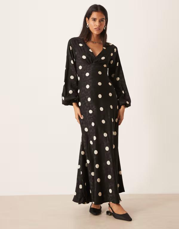 グラマラス レディース トップス ワンピース ドット柄 Vネック マキシワンピース ドット マキシ Glamorous V-neck jacquard maxi dress polka dot Black polka dot ブラック