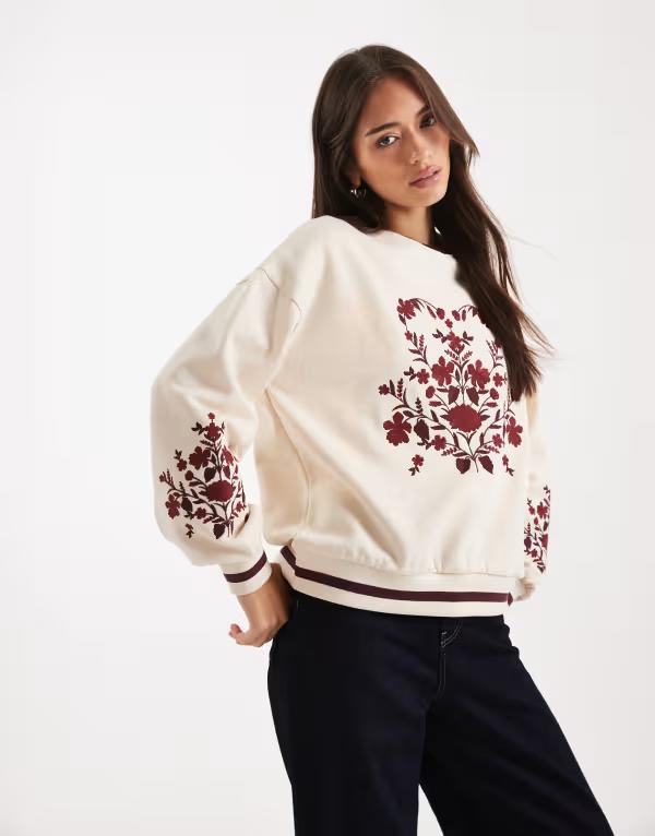ミスセルフフリッジ レディース アウター パーカー・スウェット 流汗 プルオーバー 刺しゅう Miss Selfridge embroidered tapestry sweatshirt CREAM 皮膚軟化剤
