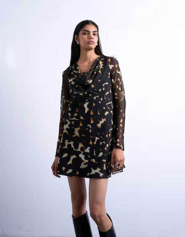 トップショップ レディース トップス ワンピース プリント ミニ Topshop long sleeve cowl neck mini tea dress in tortoise print BROWN ブラウン|ReVida 店