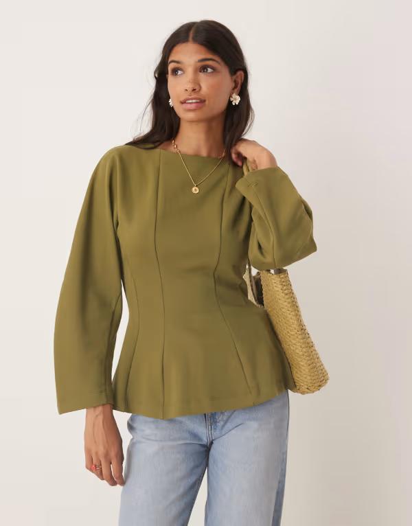 エイソス レディース トップス Tシャツ ASOS DESIGN seam detailing waisted long sleeve tee Khaki カーキ