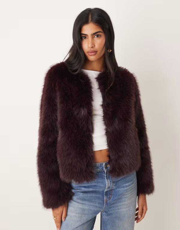 スリードベア レディース アウター ジャケット・ブルゾン ジャケット Threadbare faux fur collarless jacket in fig Fig|ReVida 店