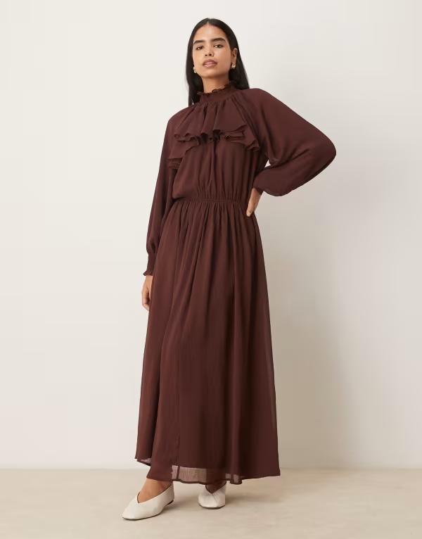 エイソス レディース トップス ワンピース シフォン ハイネック マキシワンピース フリル マキシ ASOS DESIGN high neck ruffle detail chiffon maxi dress in chocolate Chocolate チョコレート