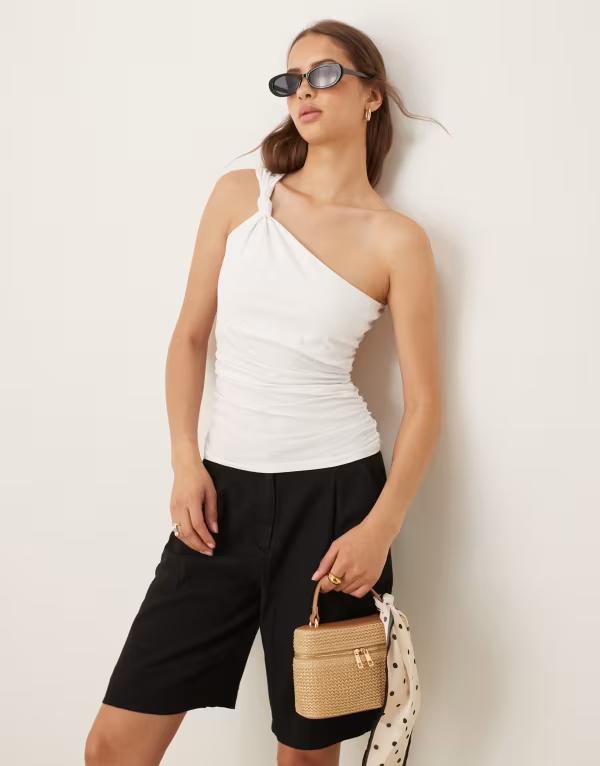 マンゴ レディース トップス シャツ ウエストマーク ギャザー ジャージー Mango jersey one shoulder twisted knot detail top with ruched cinched waist WHITE ホワイト