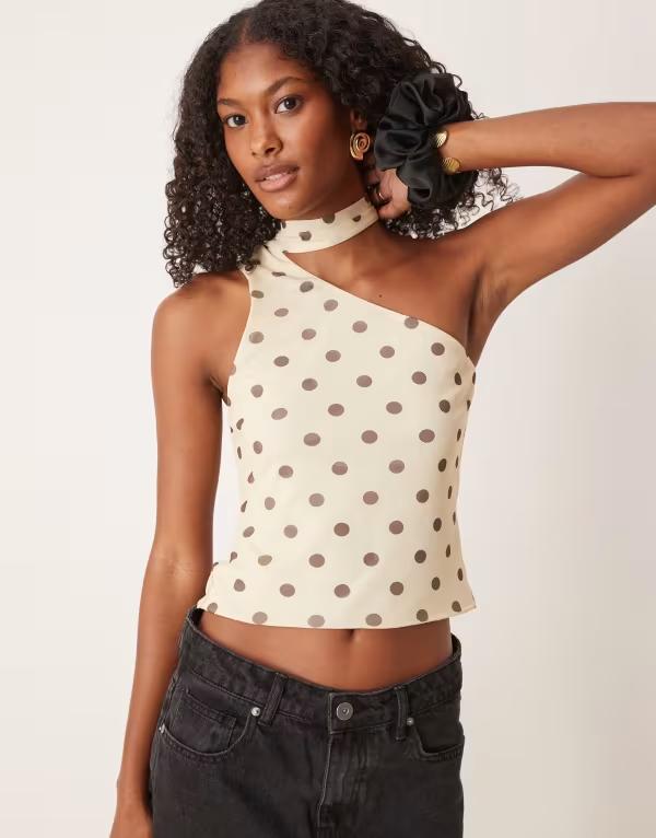 エイソス レディース トップス シャツ プリント メッシュ ワンショルダー ASOS DESIGN mesh one-shoulder scarf detail top in cream dot print Cream Spot Print クリーム｜ReVida 店