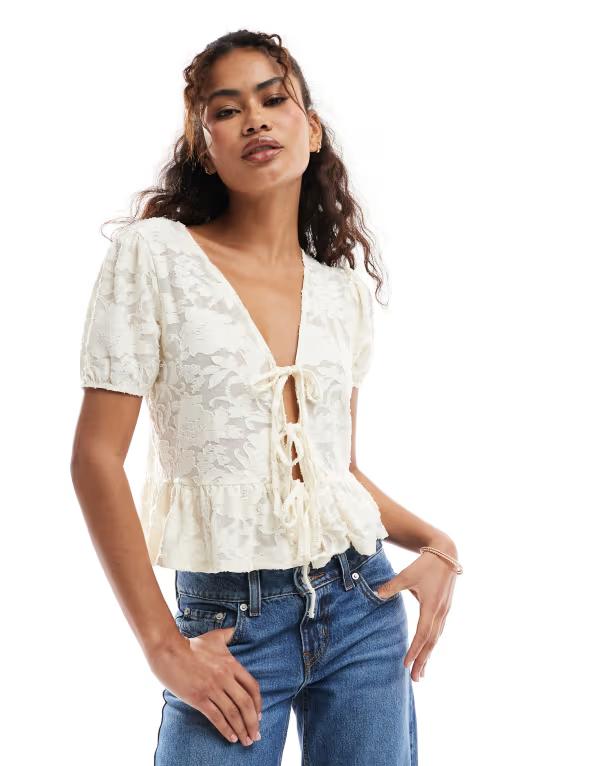 ミスセルフフリッジ レディース トップス シャツ レース Miss Selfridge lace puff short sleeve tie front top in light Light beige ベージュ