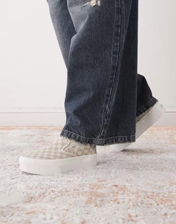 バンズ レディース シューズ スニーカー Vans Classic Slip-On Stackform checkerboard sneakers BEIGE ベージュ|ReVida 店