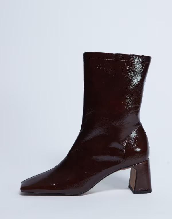 トップショップ レディース シューズ ブーツ・レインブーツ レザー ヒール Topshop Sara Premium leather square toe flared heel boots in chocolate Chocolate チョコレート｜ReVida 店