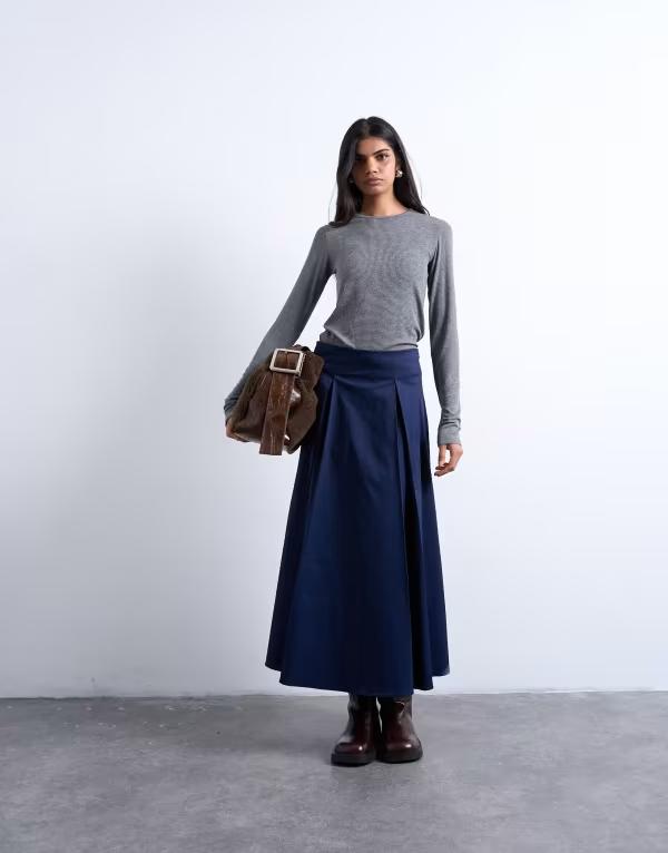トップショップ レディース ボトムス スカート ミディ Topshop pleat front midi skirt NAVY ネイビー|ReVida 店