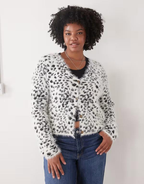コルージョン レディース アウター カーディガン プラスサイズ ニット COLLUSION Plus fluffy snow leopard knit cardigan Snow Leopard アニマル