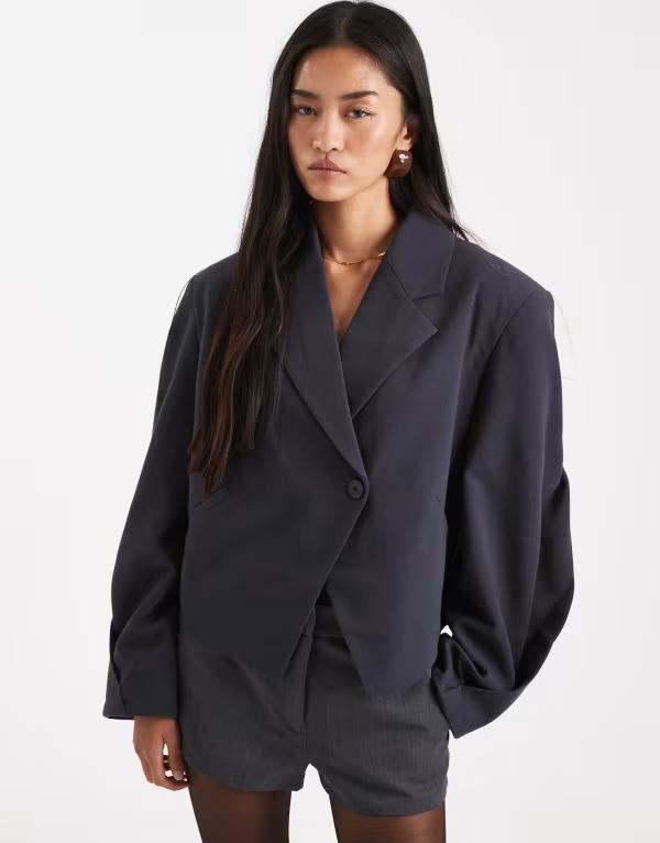 エイソス レディース アウター ジャケット・ブルゾン アシンメトリー クロップド ブレザー ASOS DESIGN tailored cropped asymmetric blazer in charcoal charcoal チャコール