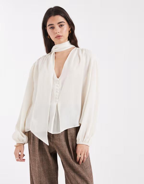 エイソス レディース トップス シャツ サテン ブラウス ASOS DESIGN satin scarf neck blouse ivory アイボリー