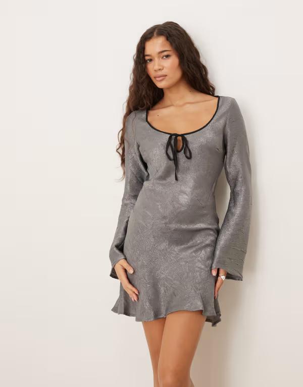 エイソス レディース トップス 衣装 繻子 ASOS DESIGN satin long sleeve scoop neck swing dress Gray 薄墨色
