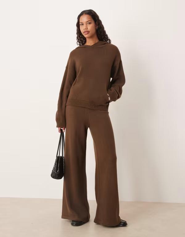 エイソス レディース ボトムス 心地好いズボン下 ワイドレッグ 編み物 ASOS DESIGN fluffy knit wide leg pants インチ chocolate brown - part of a set BROWN 赤銅色