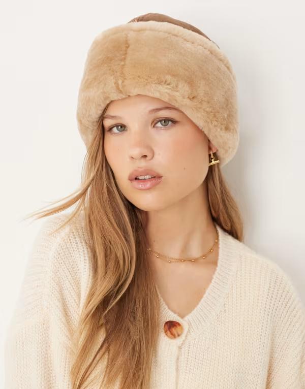 ベックサンダーガード レディース アクセサリー 帽子 Becksondergaardora shearling hat in tan タン