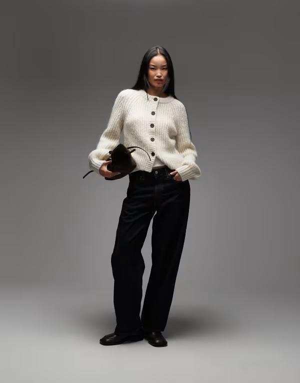 アンドアザーストーリーズ レディース アウター ニット・セーター バルーンスリーブ ウール カーディガン & Other Stories alpacand wool chunky knit cardigan with balloon sleeves in cream クリーム|ReVida 店
