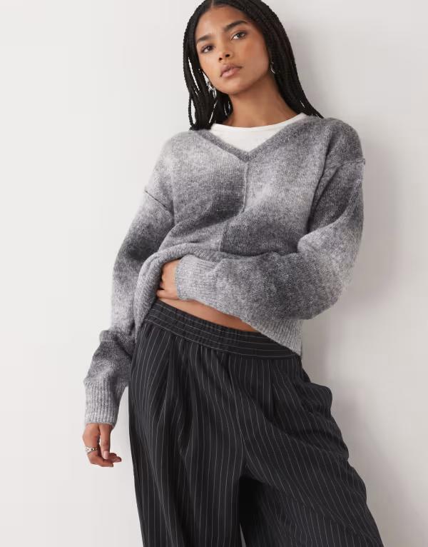 ウィークデイ レディース アウター ニット・セーター Vネック Weekday space dye V-neck sweater melange Gray melange グレー 18,115円