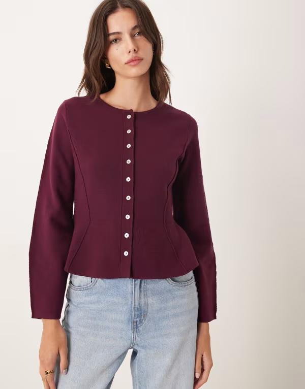 ノーバディーズ チャイルド レディース アウター ジレー 労働者の一団素っ首 Nobody\u0027s Child crew neck peplum waist cardigan インチ plum Dark Plum 酸桃
