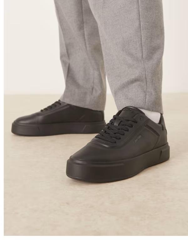 カルバンクライン メンズ シューズ スニーカー レース ロゴ Calvin Klein Jeans cupsole lace up basketball sneakers with logos Triple Black ブラック