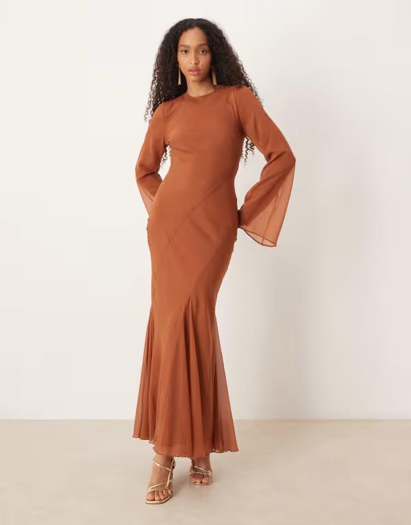 エイソス レディース トップス ワンピース マキシ ASOS DESIGN flare sleeves maxi dress in dark rust Dark rust ラスト｜ReVida 店