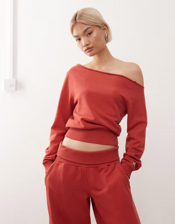 コルージョン レディース アウター パーカー・スウェット シャツ COLLUSION washed off the shoulder sweatshirt in washed red - part of a set Burnt Red レッド