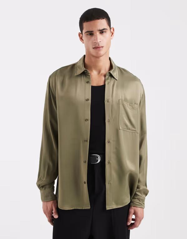 エイソス メンズ トップス プルオーバー 繻子 ASOS DESIGN relaxed satin shirt Khaki カーキ