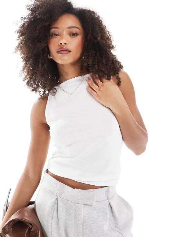エイソス レディース トップス タンクトップ ハイネック ベスト ASOS DESIGN high neck vest White ホワイト 5,825円
