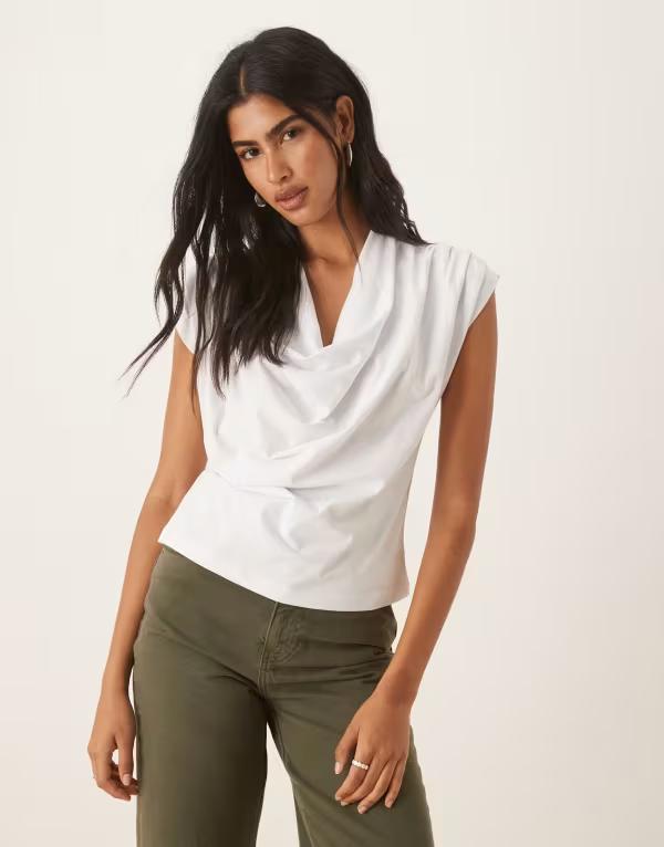 エイソス レディース トップス Tシャツ ドレープ ASOS DESIGN cowl drape detail tee WHITE ホワイト