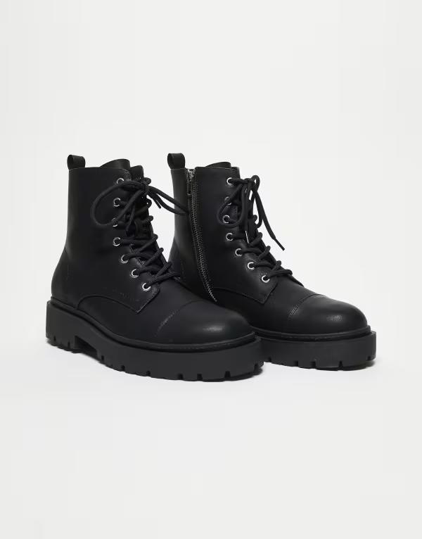 エイソス メンズ シューズ ブーツ・レインブーツ レース ASOS DESIGN lace up boots with silver-tone hardware and cleated soles Black ブラック