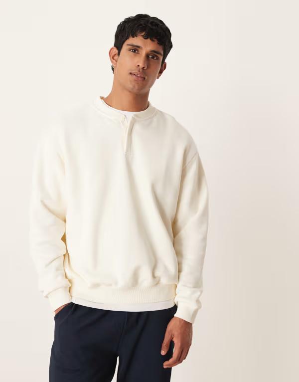 エイソス メンズ アウター パーカー・スウェット シャツ ASOS DESIGN oversized heavyweight henley sweatshirt in ecru エクリュ｜ReVida 店 13,986円