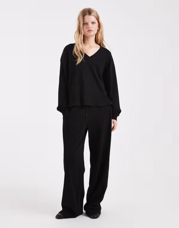 エイソス レディース ボトムス カジュアルパンツ ワイドレッグ リブ スウェットパンツ ASOS DESIGN wide leg ribbed sweatpants - part of a set Black ブラック